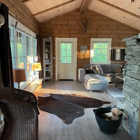 With High Standard By The Pasvik River Villa