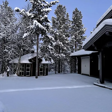 Villa With High Standard By The Pasvik River