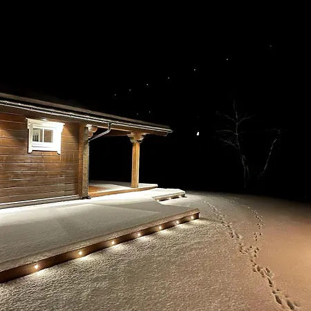 Villa With High Standard By The Pasvik River *